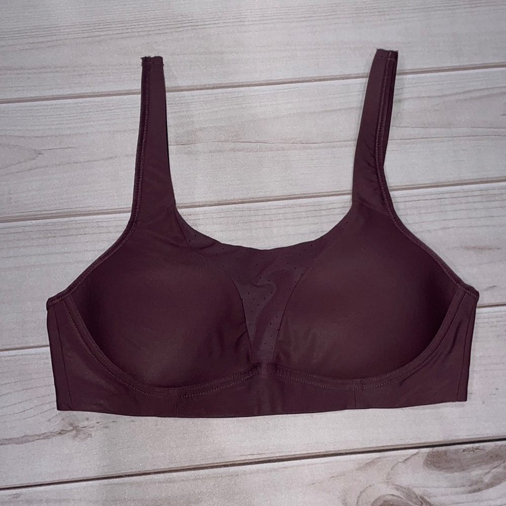 Lululemon sport bra size 38C
